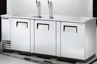 True General Foodservice TDD-4-S-HC Flat-Top Stainless Steel Direct Draw Beer Dispenser, 4 Half-Barrel Kegs, 2 Insulated Columns